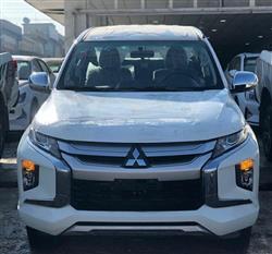 میتسوبیشی L200
